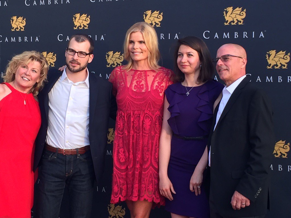 BuschProducts's tweet photo. More from our great night with@MarielHemingway  @CambriaQuartz and @BuschProducts https://t.co/Z1CdWmMvqB