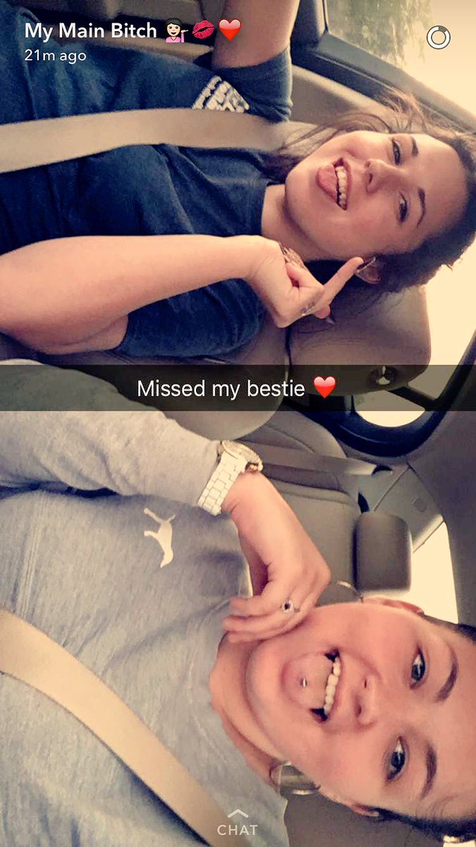 bea_xoxo's tweet photo. Much needed day with my best friend 👅😻 @audreyycross https://t.co/XeVaiOfYkI