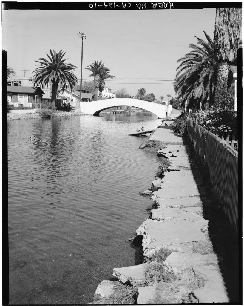 la_historic's tweet photo. View of original sidewalk along south side of Sherman Canal, Venice https://t.co/PCAMaLzDlr