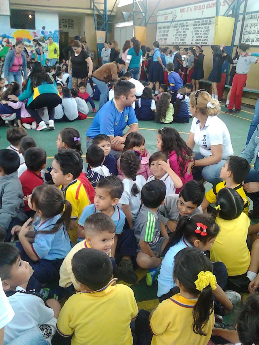leinitamaria's tweet photo. @NeylaPosso  nuestros chiquilines del C.E.I. Cordoba ejecutando el simulacro https://t.co/OPL0wMMgkL
