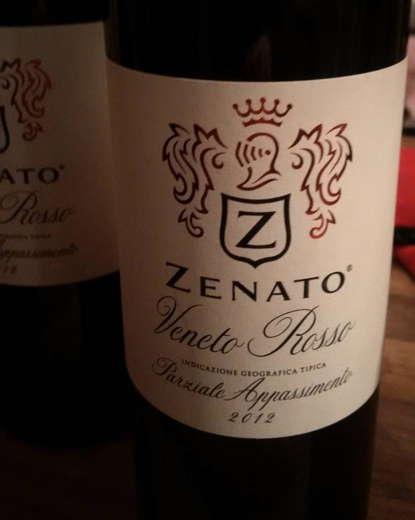 CarolineJBecker's tweet photo. @zenatowinery @zenato_winery #winemakerraw @iyellowwineclub #fruity #light #toronto #downt⦠https://t.co/WE4k9uoswT https://t.co/w2p7Gas7nR