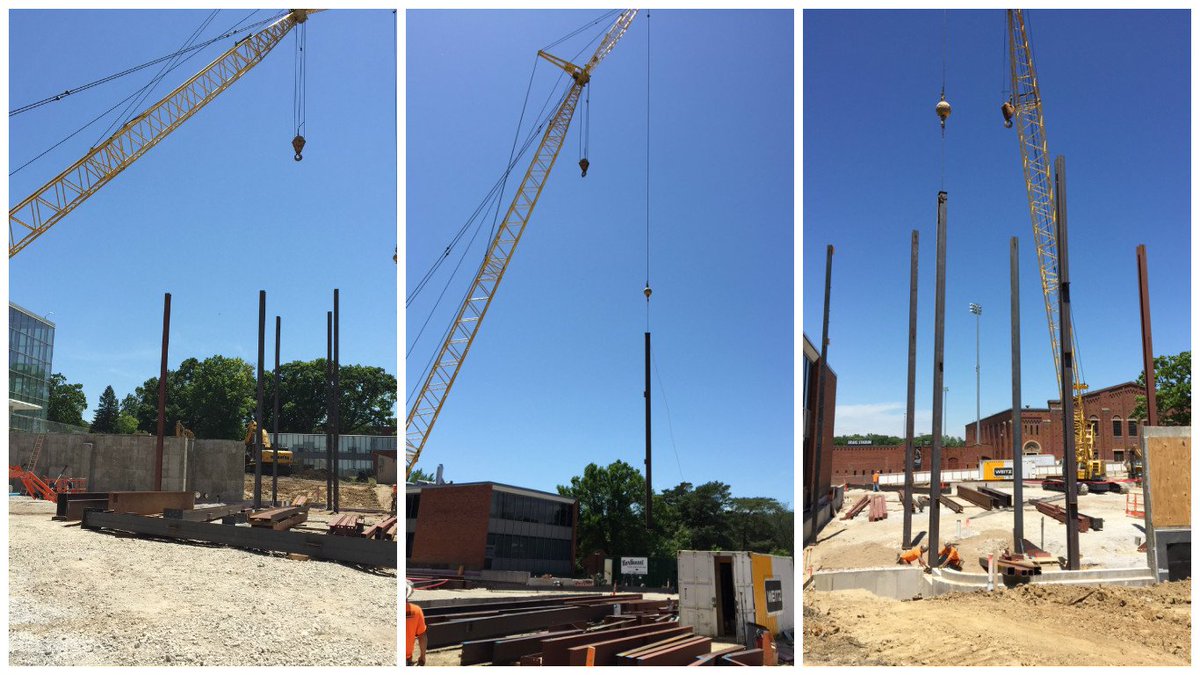 TheWeitzCompany's tweet photo. First steel being set @DrakeUniversity STEM@Drake, Science Connector Building! #Weitzworks #WeitzIA https://t.co/CcwpsL8LPh