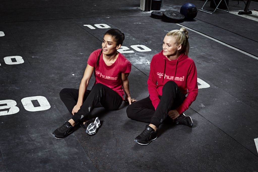 hummelNAmerica's tweet photo. #ClassicBee is your casual, comfy clothing companion. Check out the collection —> https://t.co/EFYzK68Vg3 https://t.co/5PDmKgEdct