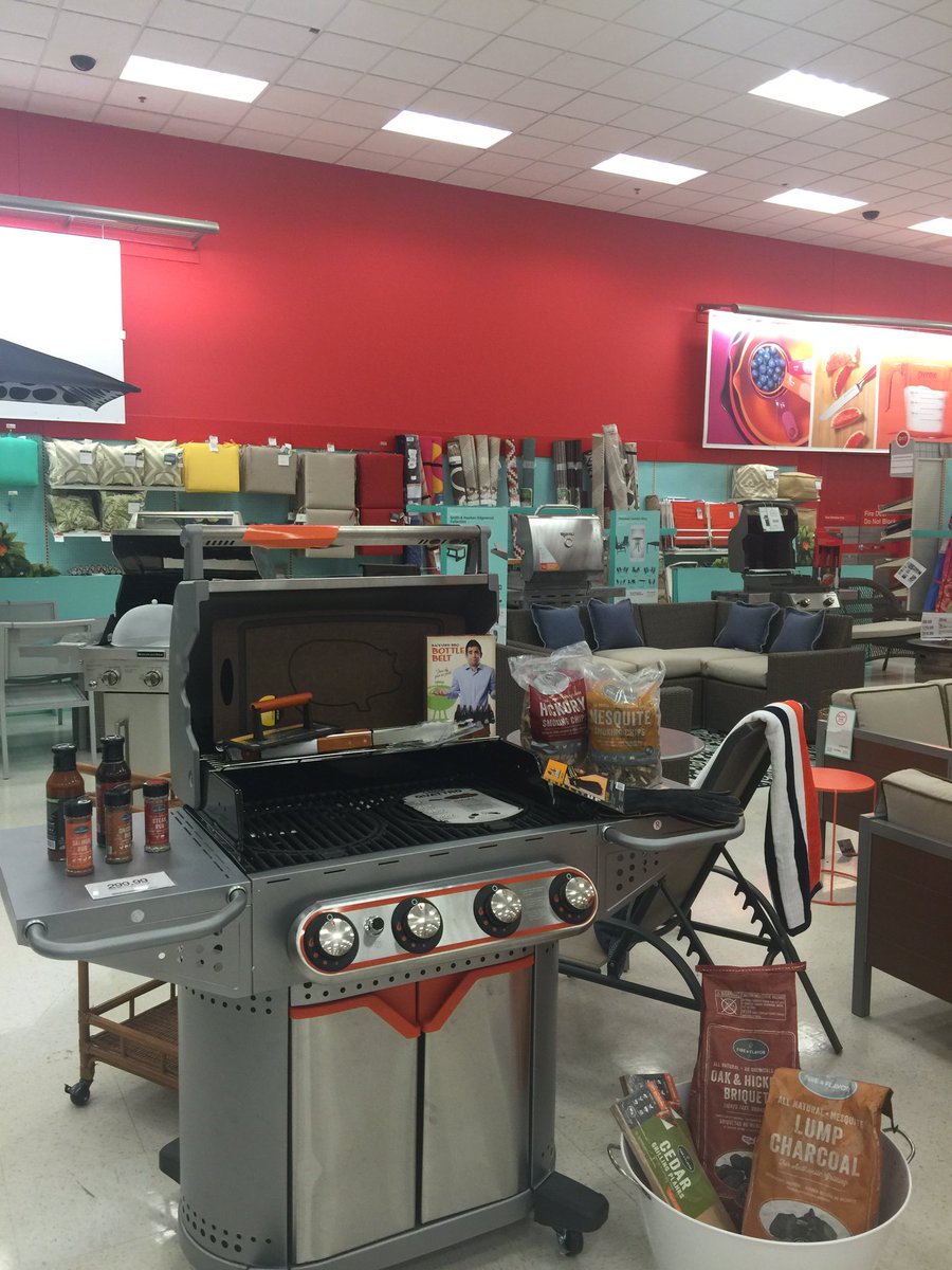 DesignEmk's tweet photo. Grilling in style! #FathersDay #VMTL T1502 @Andreya_Allen @sboed  @tracyacurry1 https://t.co/jThwfEELHs