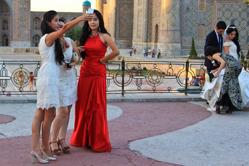veres_vert's tweet photo. @DrSamWillis and ladies of #Samarkand now :) https://t.co/x7obMQMvOw