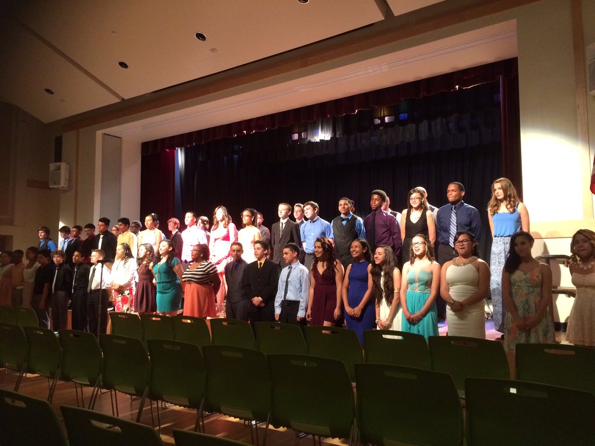 CandiceTeaches's tweet photo. Congratulations ESM Class of 2020! We wish you the very best as you head to high school ❤️ https://t.co/4luBWyf4eV