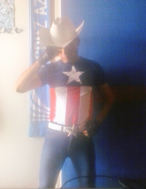 EMMANUEL_VG's tweet photo. Mi sesion de fotos de hace rato esta son las primeras en #ActitudCowboy #CowboyCap https://t.co/VfYoqqW6qc