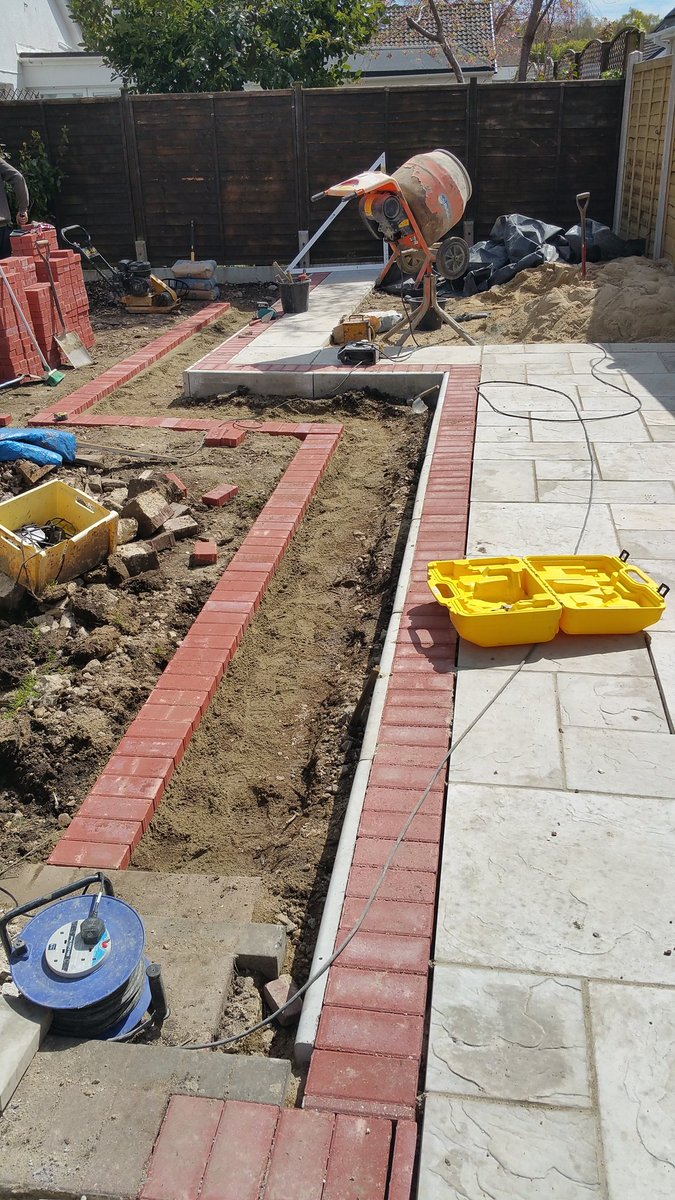 sparky0778's tweet photo. Another quality patio finished👍 https://t.co/Wlqa06yV8G