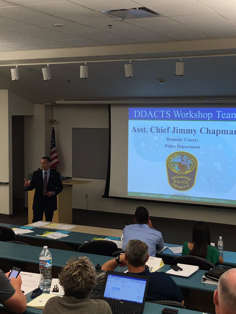 Good 2be back 2 <a href="/GilbertPolice/">Gilbert Police Dept.</a> 2 do a DDACTS workshop.Chief Chapman teaching <a href="/DDACTS/">DDACTS</a> <a href="/GilbertYourTown/">Gilbert, Arizona</a> @GPDPeteSmith