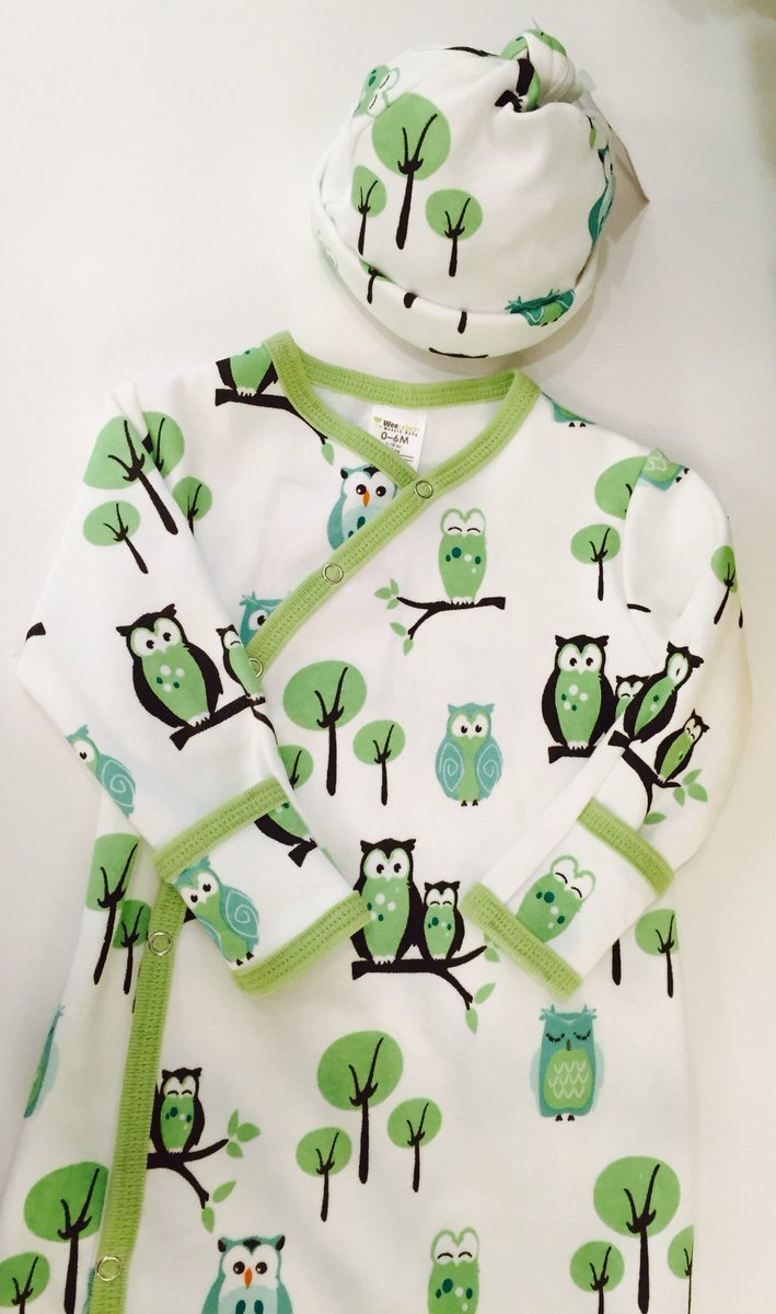 Groovy_Mama_YQR's tweet photo. Organic cotton, made in Canada, &amp; totally adorable! @WeeUrban gowns &amp; hats. We have matching crib sheets, too! https://t.co/Rwc5wWg9Jv