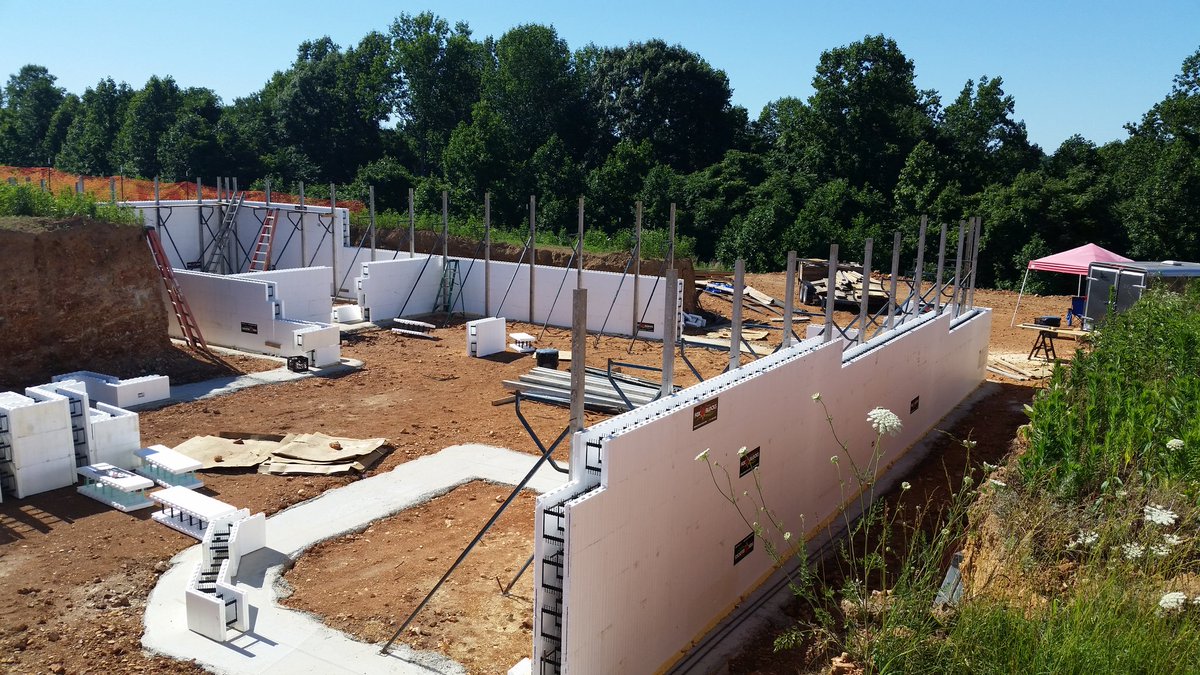 Day 4 of ICF. Looking forward to our sustainable building seminar with <a href="/foxblocksusa/">David Morris</a>. Stay tuned for clips tomrw