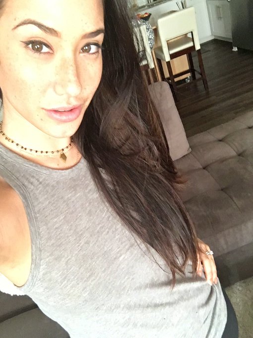 😊 https://t.co/nX8QOaH8OD<a href="/tag/inthevip"class="tags"><span>#inthevip</span></a>