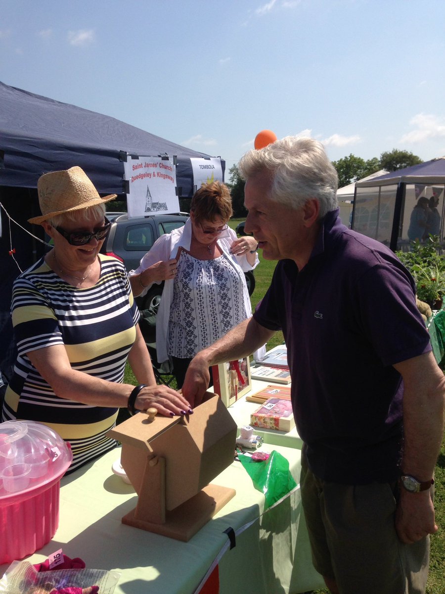 Masses of good causes to support at #Kingsway Big Lunch