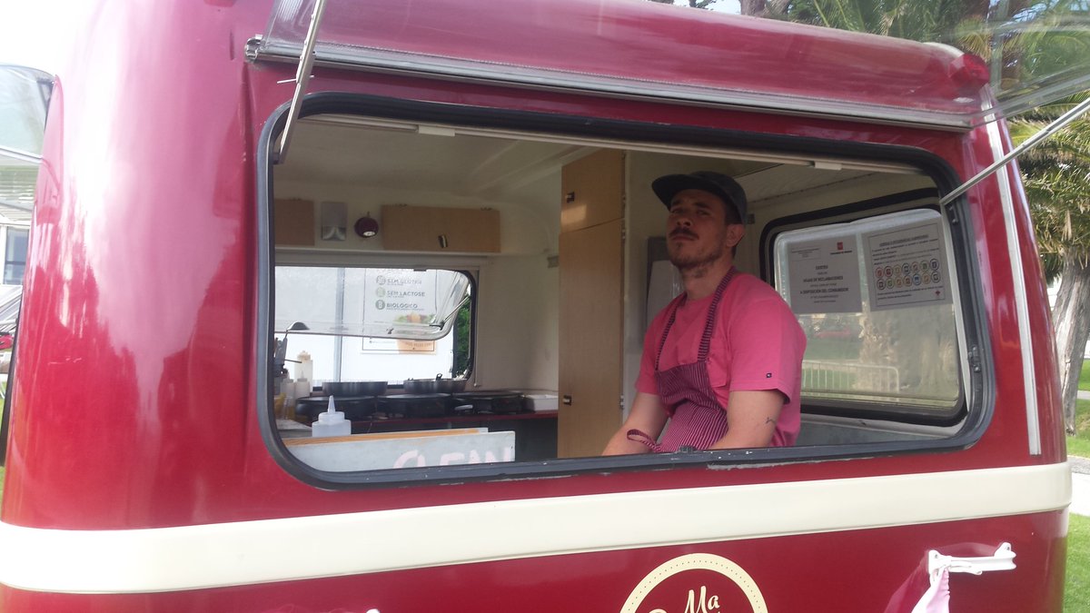 FreshFreshrootz's tweet photo. Some nice vans and lovely people as always in Portugal https://t.co/AQ6sigDoe7