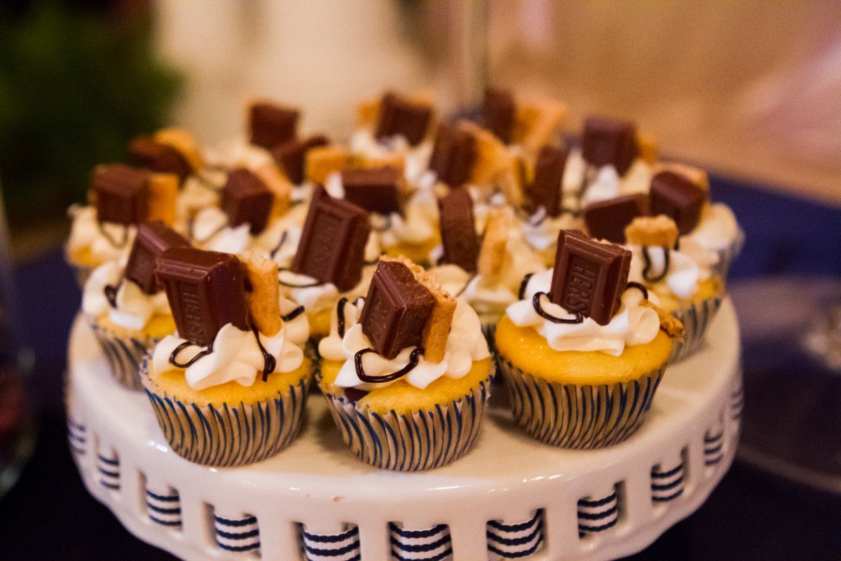 SweetTreatEvent's tweet photo. FREE DOZEN cake truffles w/a dessert order of $50! Offer exp 6/22/16. Call/email to order! https://t.co/X90REJFANJ https://t.co/1PXPr2SRYQ