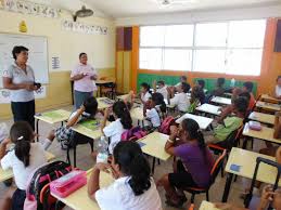 julianpgraham1's tweet photo. #SiaLasClases #NoaLasMarchas Maestros de #Tabasco si le apuestan a la educación @Jose_Lgg @JOchoaVidal @pjimenezpons https://t.co/GmvphTMQGb
