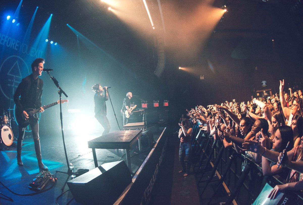 Massive thanks to everyone who's come to see the #allthelightstour so far. We love you all x