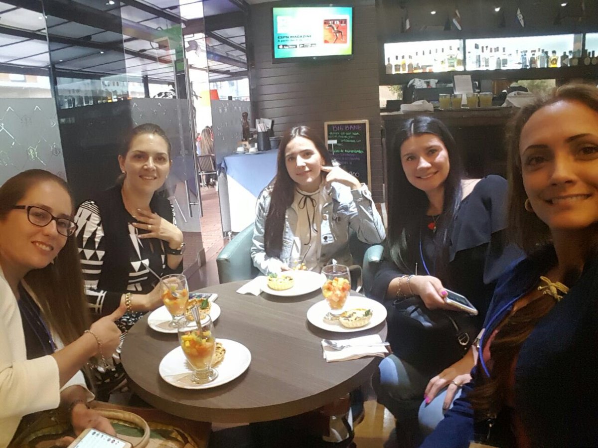 liyamugo's tweet photo. #weddingplanner @AnalauMorales @inibep #protocoloyetiqueta https://t.co/M9SdIwlPOw