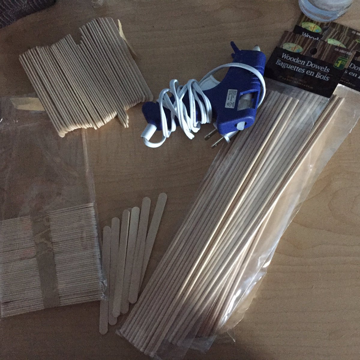 Team0Kelvin's tweet image. Got materials for the car! It's gonna be superb! #210Phys #TeamAbsoluteZero #210phys