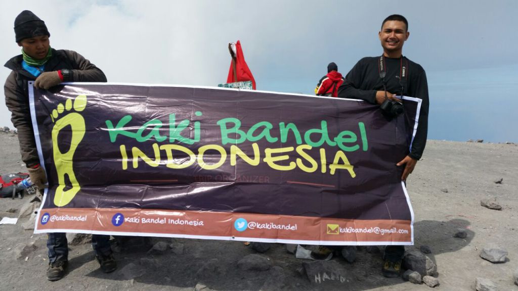 kakibandel's tweet photo. Trip Semeru- Bromo Ceria 2016 https://t.co/FUOGJNIEu5 https://t.co/swXREAepfP