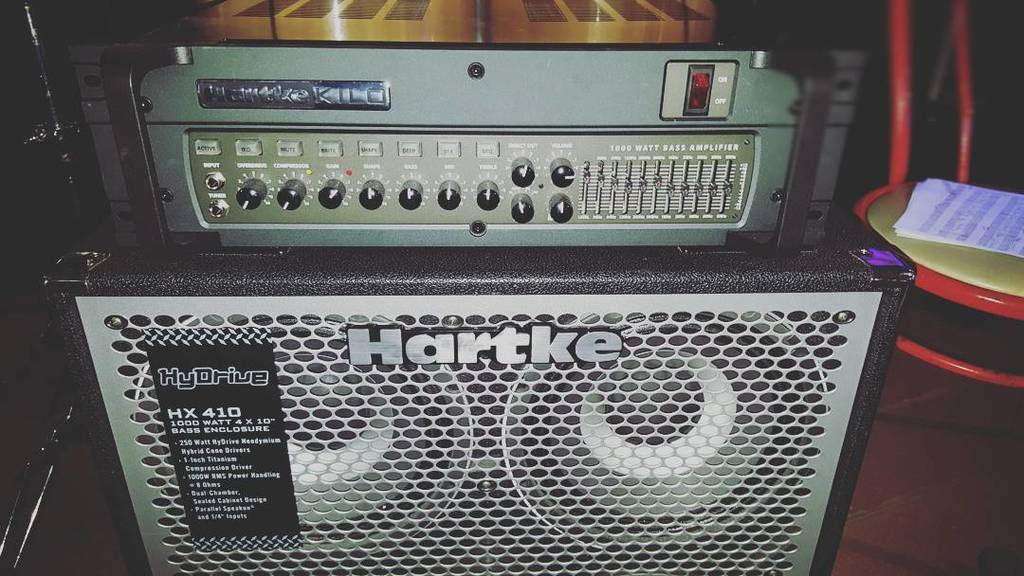 CristianP_Music's tweet image. Vacilando este animal (1000W)!!! #Hartke #kilo #hydrive #1000w #bass #bassist #bassplayer … ift.tt/1t7JikN