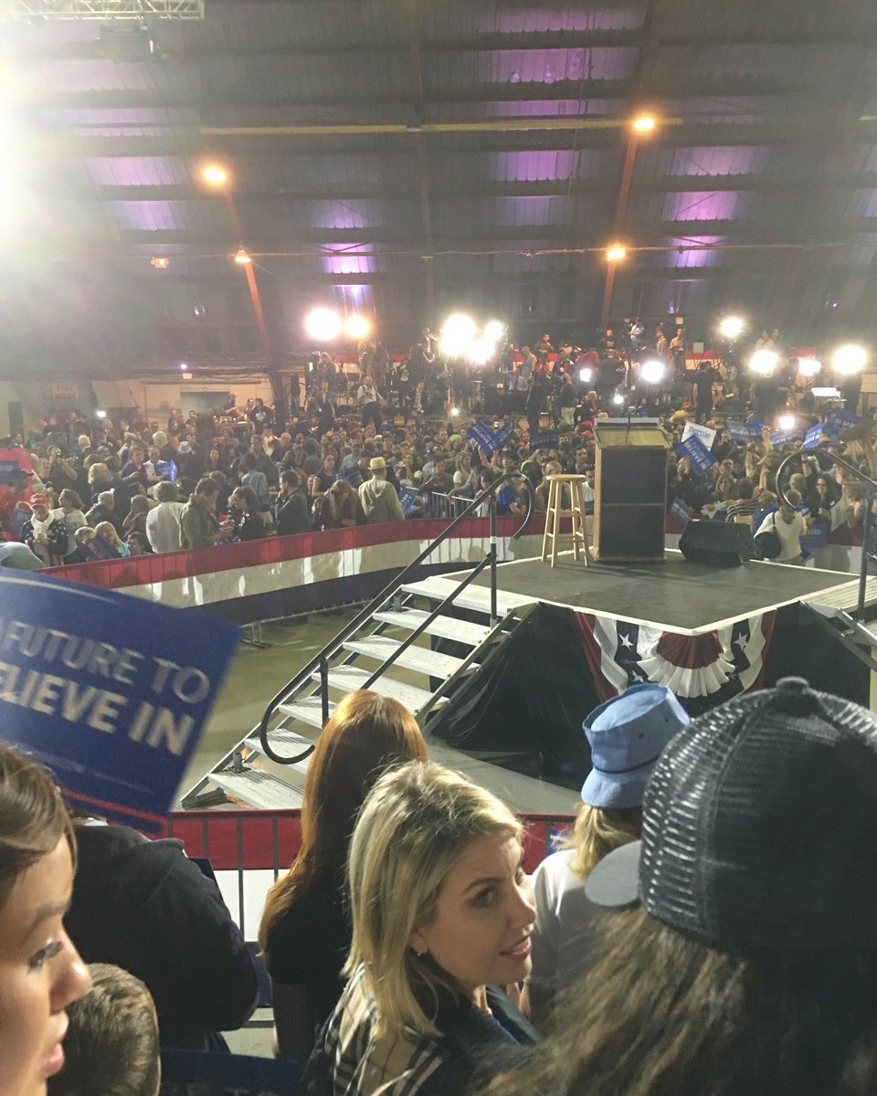 People4Bernie's tweet image. #ThankYouBernie for creating moments that will last a lifetime. And helping build a movement that will last longer