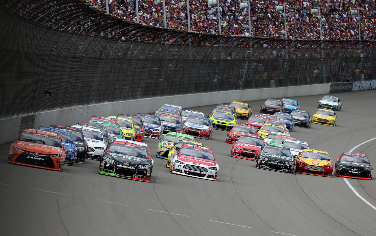 CkZFNSlUgAAwFqR.jpg:large