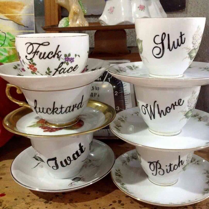 thenoudles's tweet image. Someone get me this. I need to have it. #tea #etsy #classaf etsy.com/shop/trixiedel…