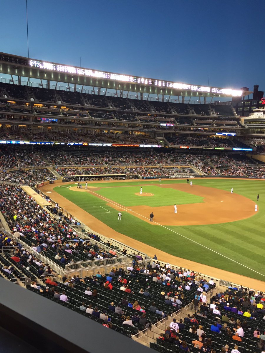 MHumbracht's tweet photo. Let's go twins down by one!!! #RABTraining2016 https://t.co/hRom2vd4q5