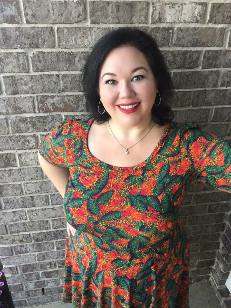 Joyful_Moon's tweet photo. Challenge issued: Be bold!! Step outside your #fashion #ComfortZone! #LuLaRoe  

https://t.co/TieLMT1dTU https://t.co/XQLpEBlseG