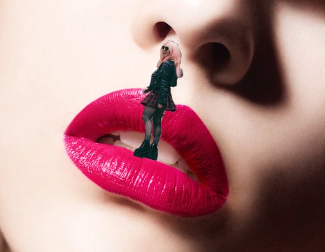 sizzydancing's tweet image. Sizzy dancing on bright pink lips like bubblegum