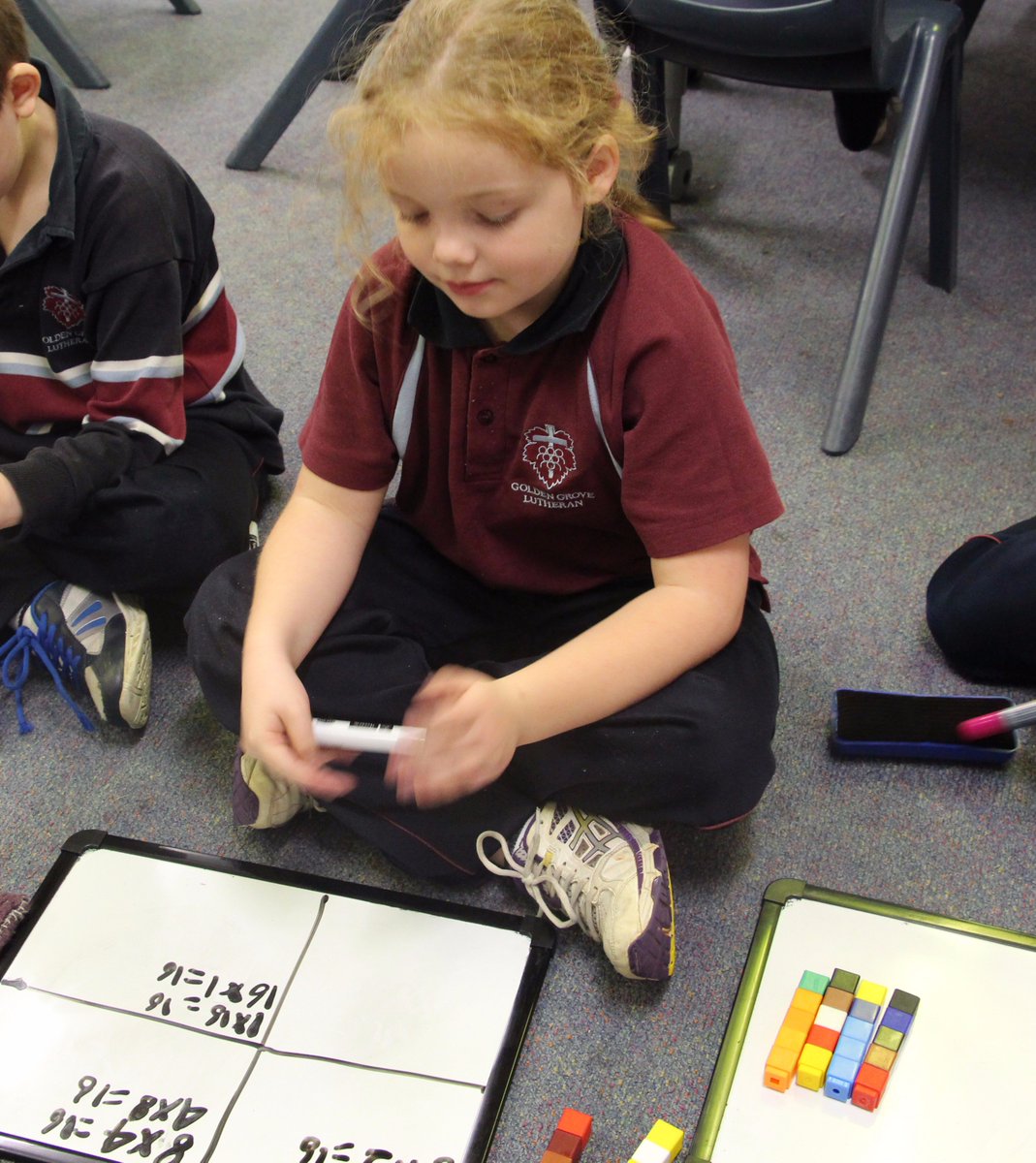 4_5TDGGLPS's tweet image. Seeing some patterns and relationships in multiplication in maths today @gglps #lsalearn #unifix