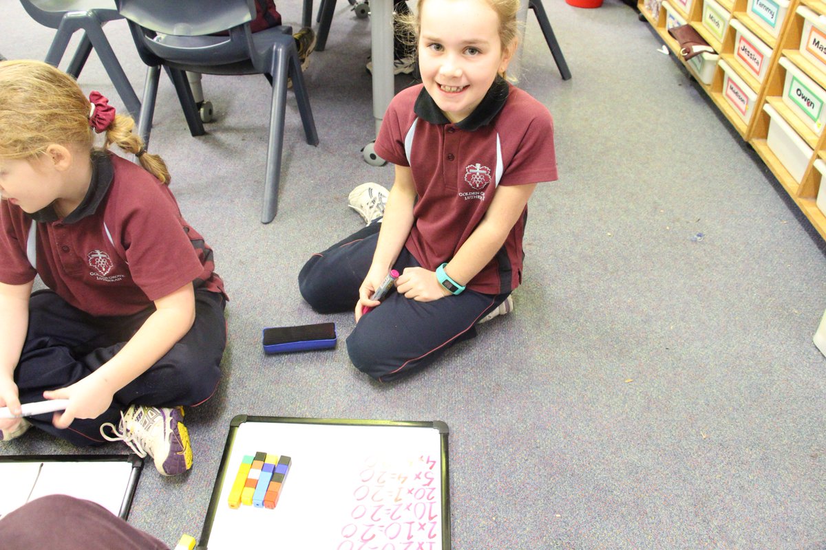 4_5TDGGLPS's tweet image. Seeing some patterns and relationships in multiplication in maths today @gglps #lsalearn #unifix