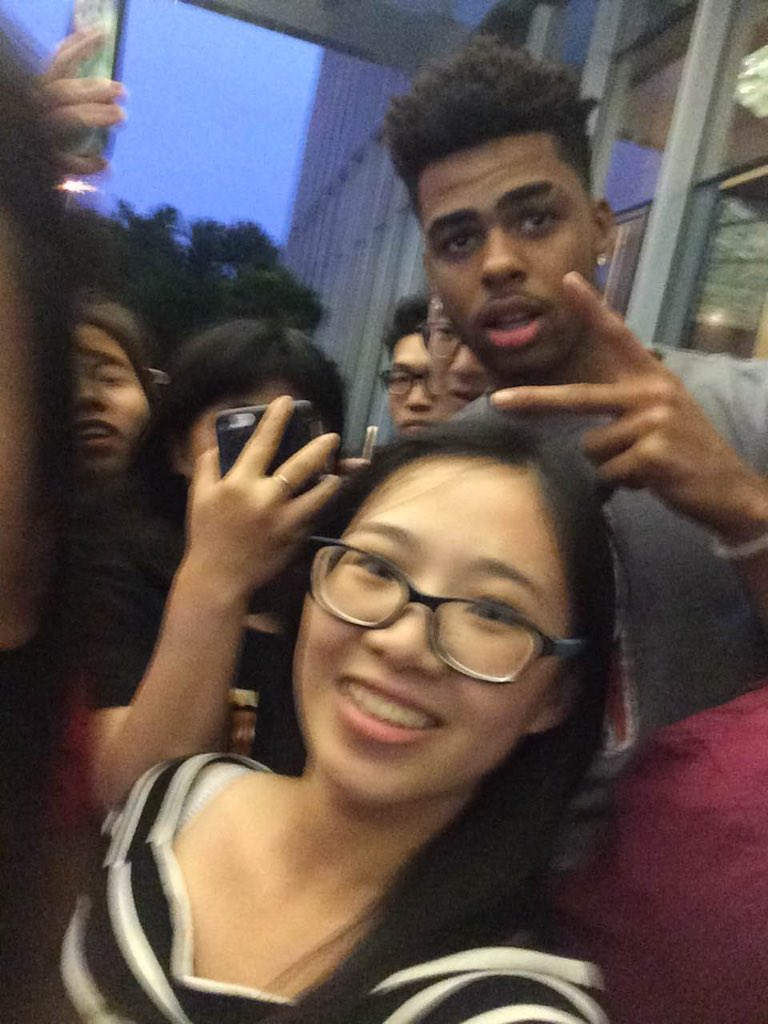 chnlakers's tweet image. Chinese fans up for @Dloading #NBASummer #dloading #Lakers @Lakers @LakersNation @Dloading