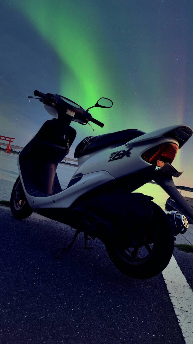 VdnN9's tweet photo. ZX売ります
原付売ります
バイク屋で80000で買いました
フュージョンと交換したいです！
売りなら60,000です
買って1ヶ月たってます
中型買うのでお金が必要です
セル1発です https://t.co/8AEDqFEsU0