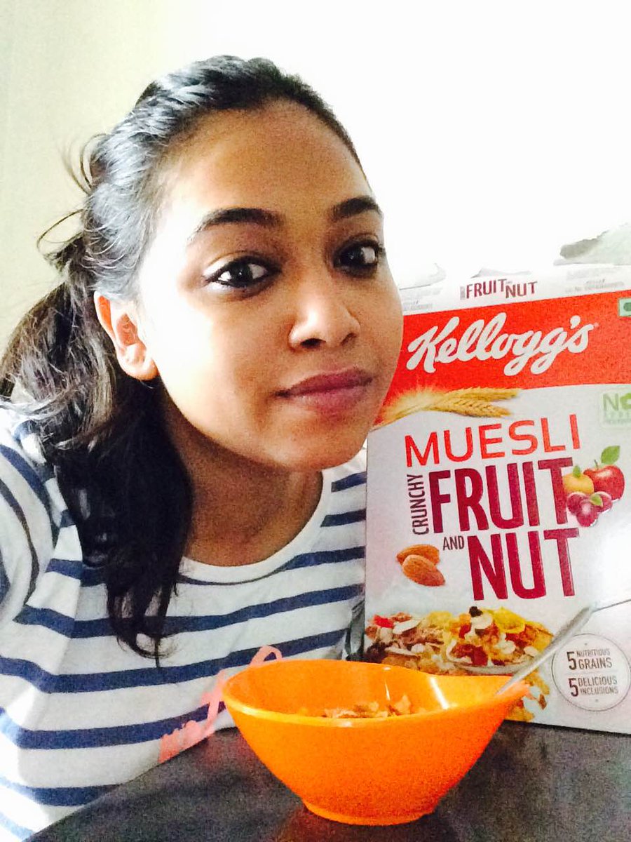 xgengirl's tweet photo. I get the best of both worlds with @KelloggsMuesli. It's healthy, tasty &amp; my personal favorite! #Mueslipower https://t.co/cJA4AJcG5T