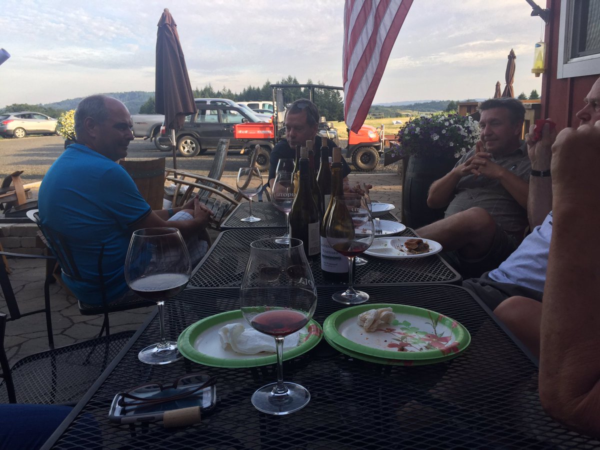 Ribbon Ridge AVA wineries <a href="/Utopia/">Utopia</a> Vineyard <a href="/beauxfreres/">Beaux Frères</a> <a href="/DomaineDivio/">Domaine Divio</a> <a href="/aramenta/">Menta</a> <a href="/quintet/">quintet</a> to discuss future of RR AVA