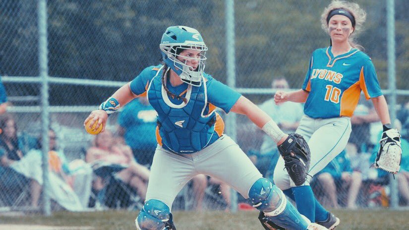 RileyQueenanFrisbie tweet media