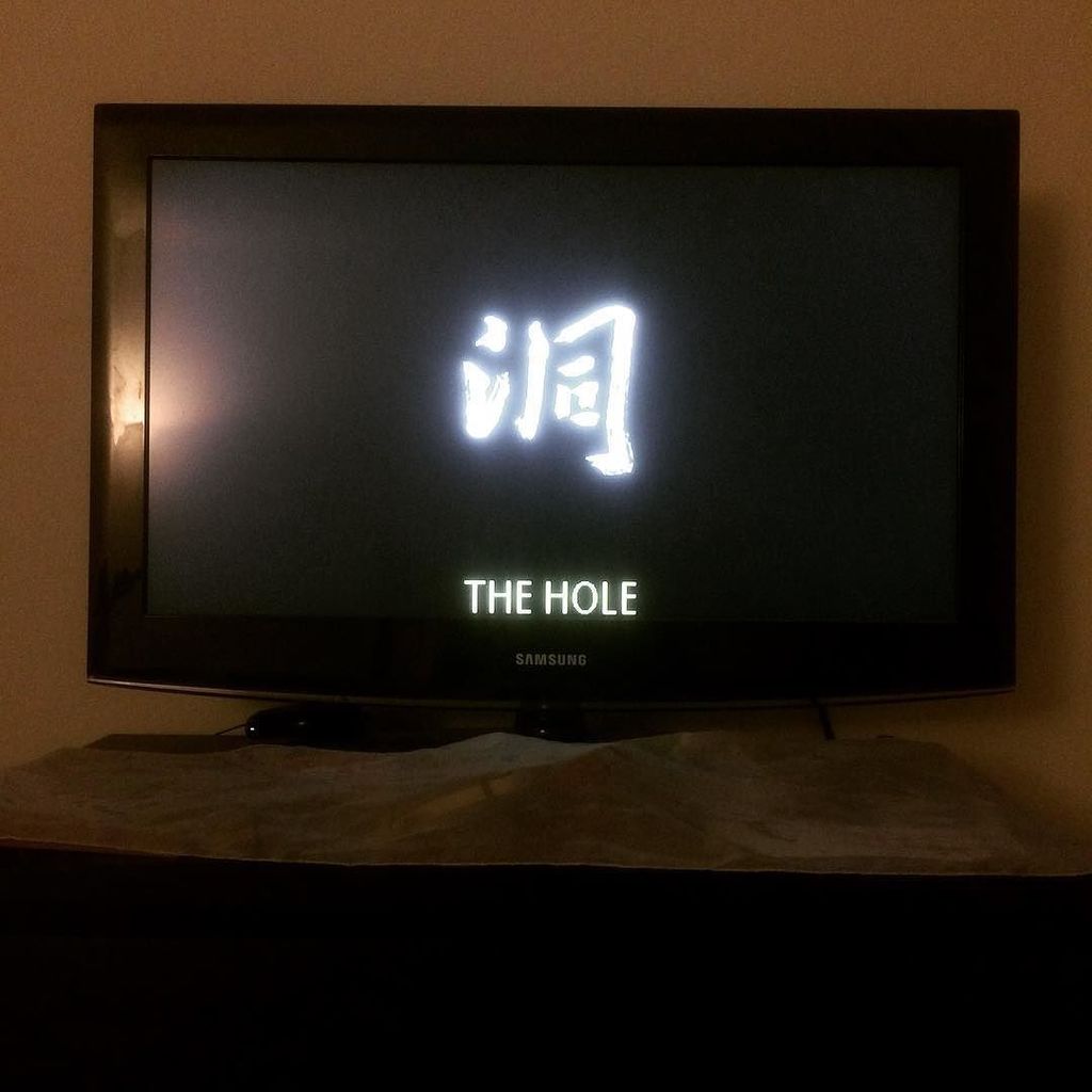 faithx5's tweet photo. Tsai Ming-Liang's The Hole. I know literally nothing about this movie. #nowwatching #2016M… https://t.co/VCxiIaALWj https://t.co/4L6jVSe2R1