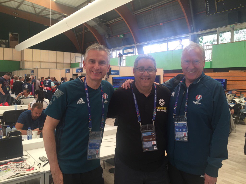 Happy 55th Birthday former Arsenal & England striker Alan Smith have a great day my friend 