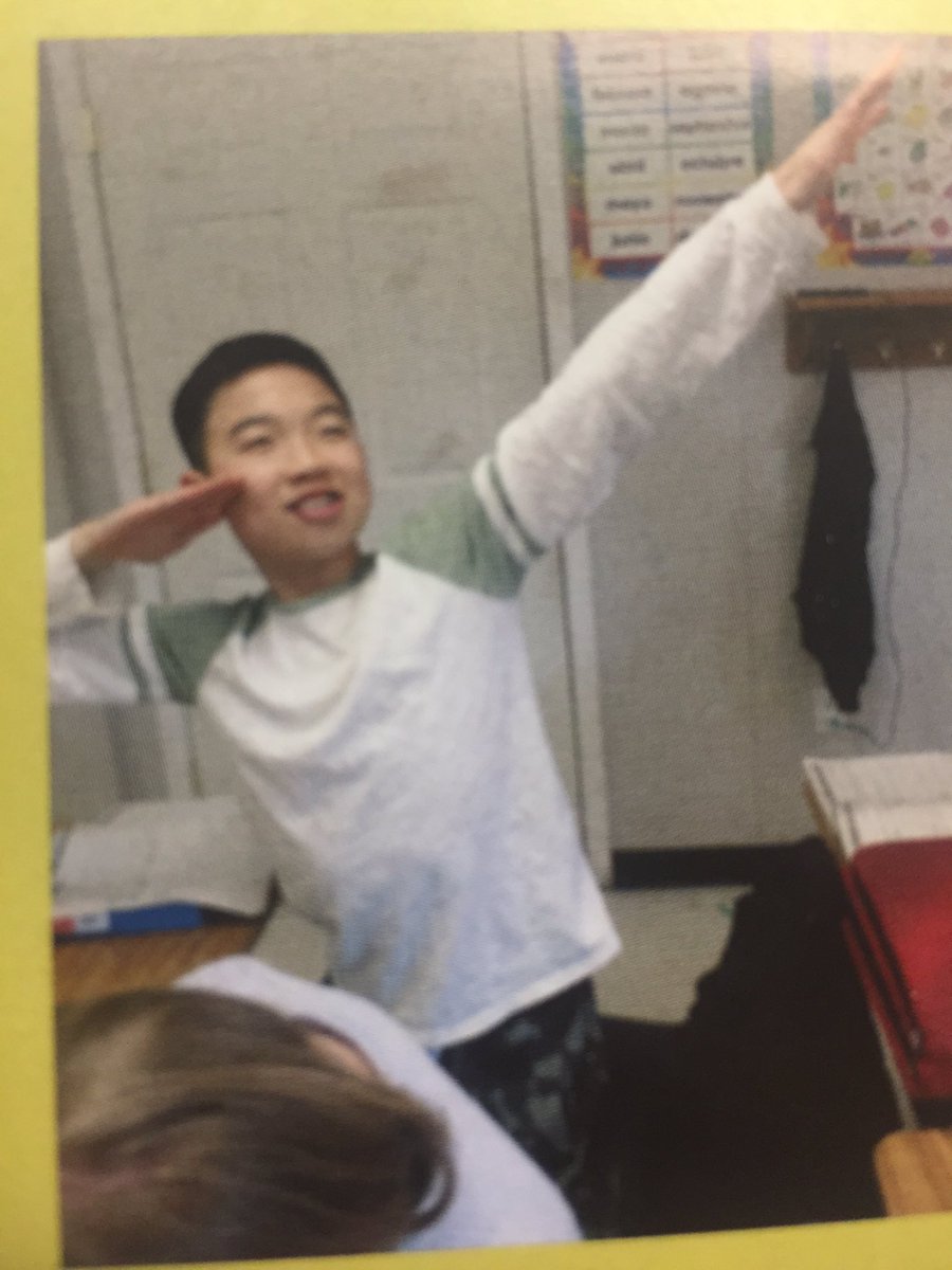 Zarchai1's tweet photo. @epicpoopoo when there's cash in the sweater https://t.co/zUHII0RfPw