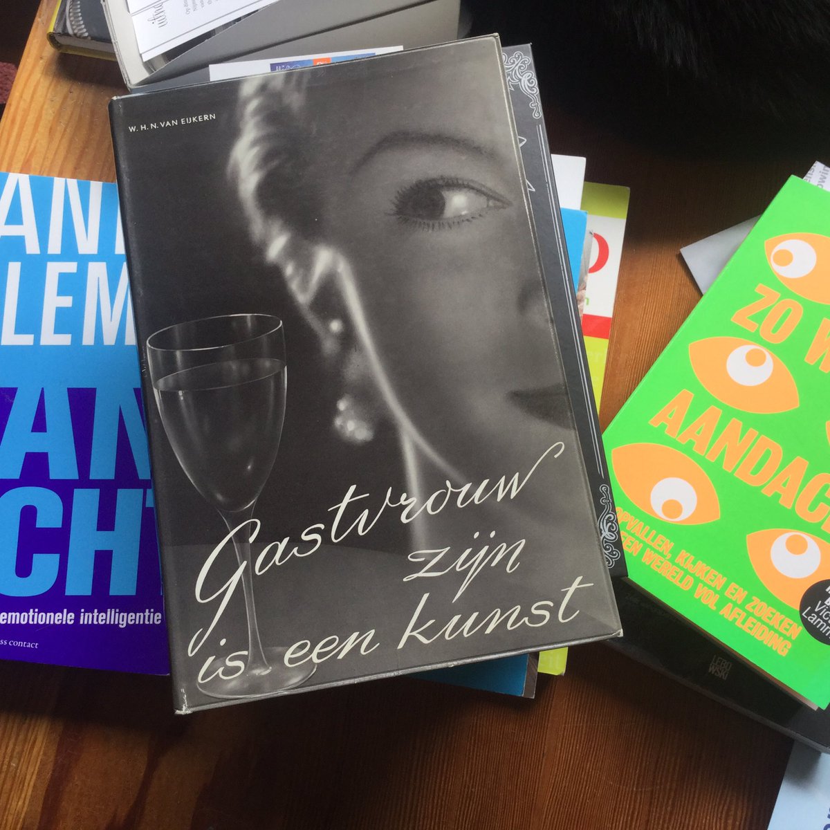 Deadline: #gastvrijheidsglossy bij drukker <a href="/DMprintmedia/">DMprintmedia</a> en door #Gastologie in #retail <a href="/rijnijssel/">rijnijssel</a> @Ad_Meeuwsen