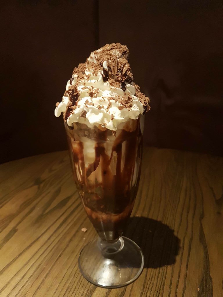 TheRoundstone's tweet photo. Why not come down and try these new summer dishes! You won't be disappointed 😜 #SUGM #Summer https://t.co/axczeSHee3
