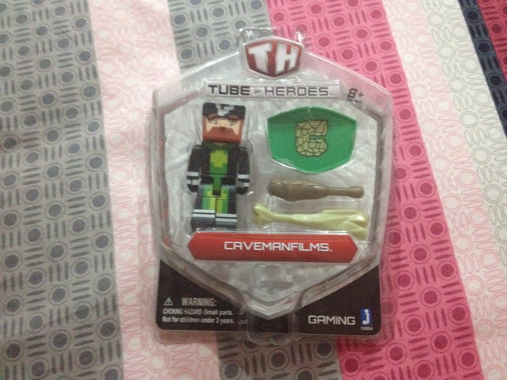 anony_gamergirl's tweet photo. Finally got a @TubeHeroesUnite ! I bought @CavemanFilms . 😄 #tubeheroes #cavemanfilms #yeah https://t.co/xIasiJ74l5