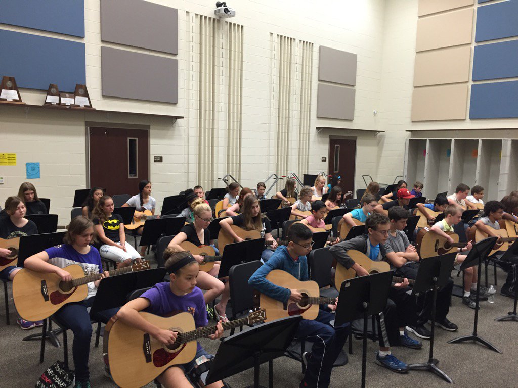 NISDFineArts's tweet photo. That's a lot of rockin' guitar players! NISD Summer Strings Camp 2016! @NorthwestISD https://t.co/CHZ7iGzmSG