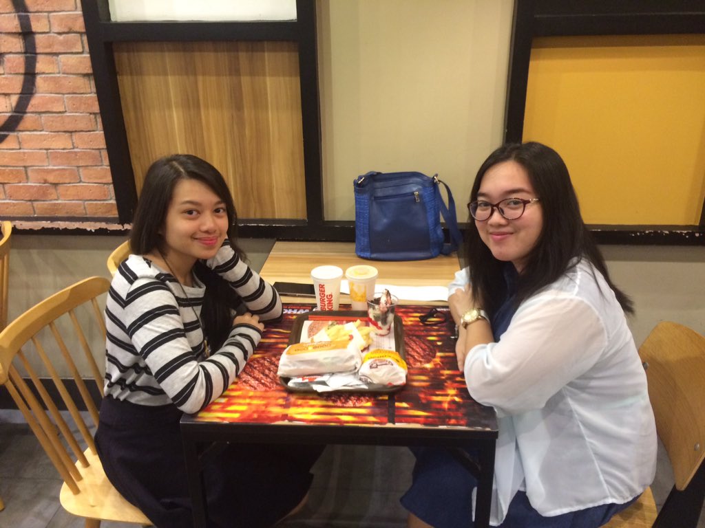 rosellereyes98's tweet photo. #WednesdayDate with my favorite girl @iahvacebedo 💕 1/2 😊😘🎉👍🏼 https://t.co/Rjz1u48rEu