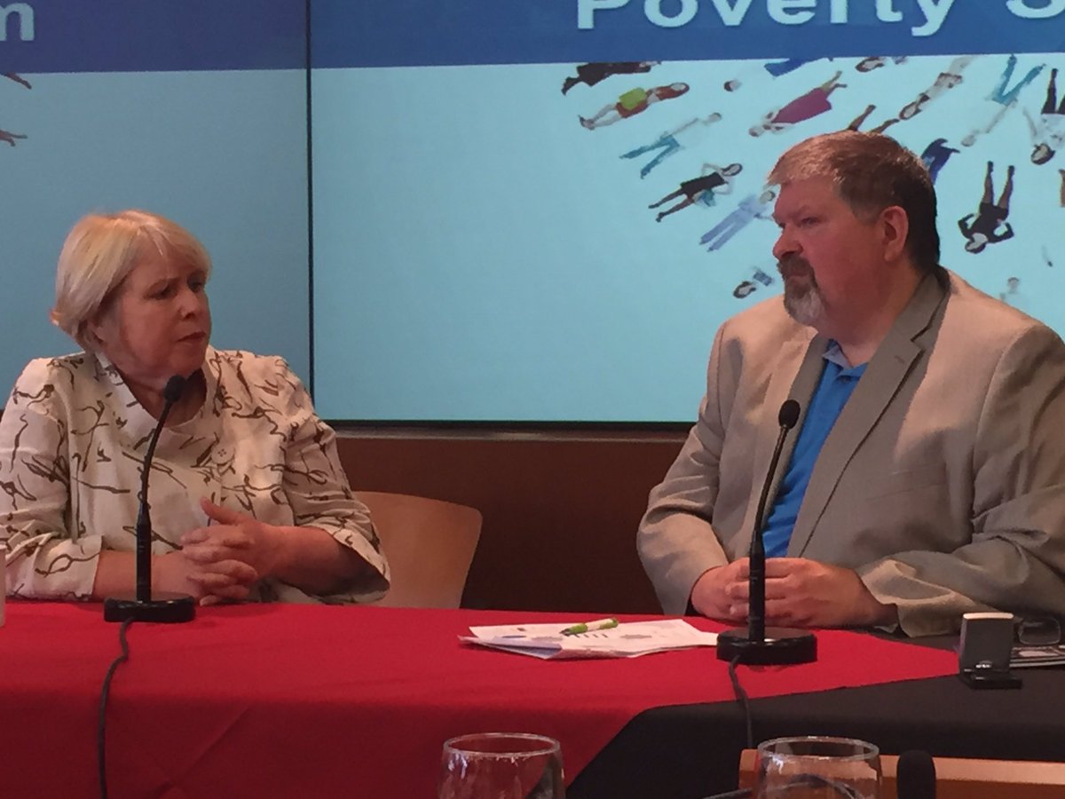 kiirto's tweet photo. @paulborn &amp; Minister Matthews talk poverty reduction "we are all in this together" #ONpoverty https://t.co/Qy1QHG8q0X