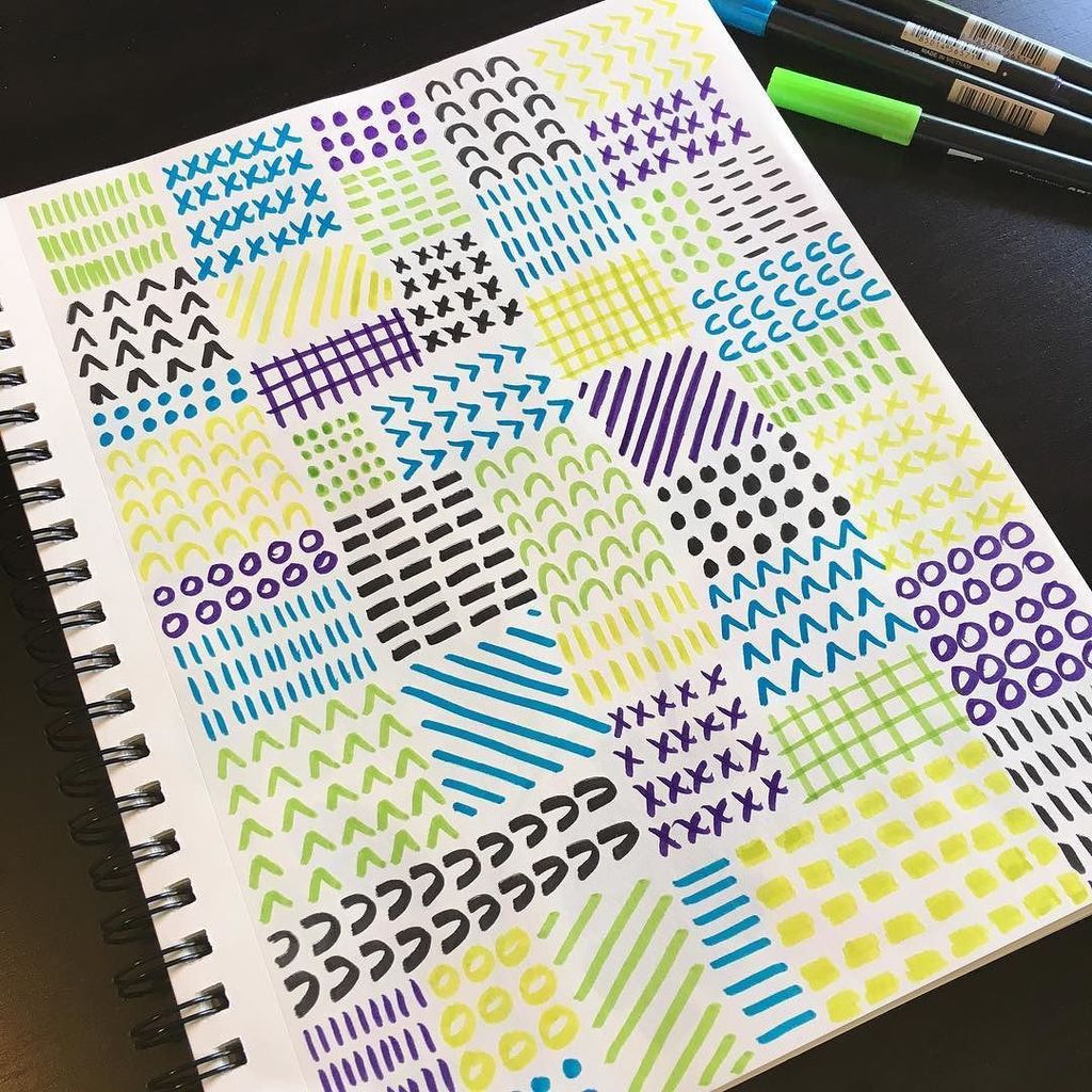 bethsdesigner's tweet photo. Sketchbook today. #WIP #sketch #sketchbook #artlicensing #surfacedesign #surfacepattern #p… https://t.co/tBoZwKLhkC https://t.co/Fr8ZNLiIS8