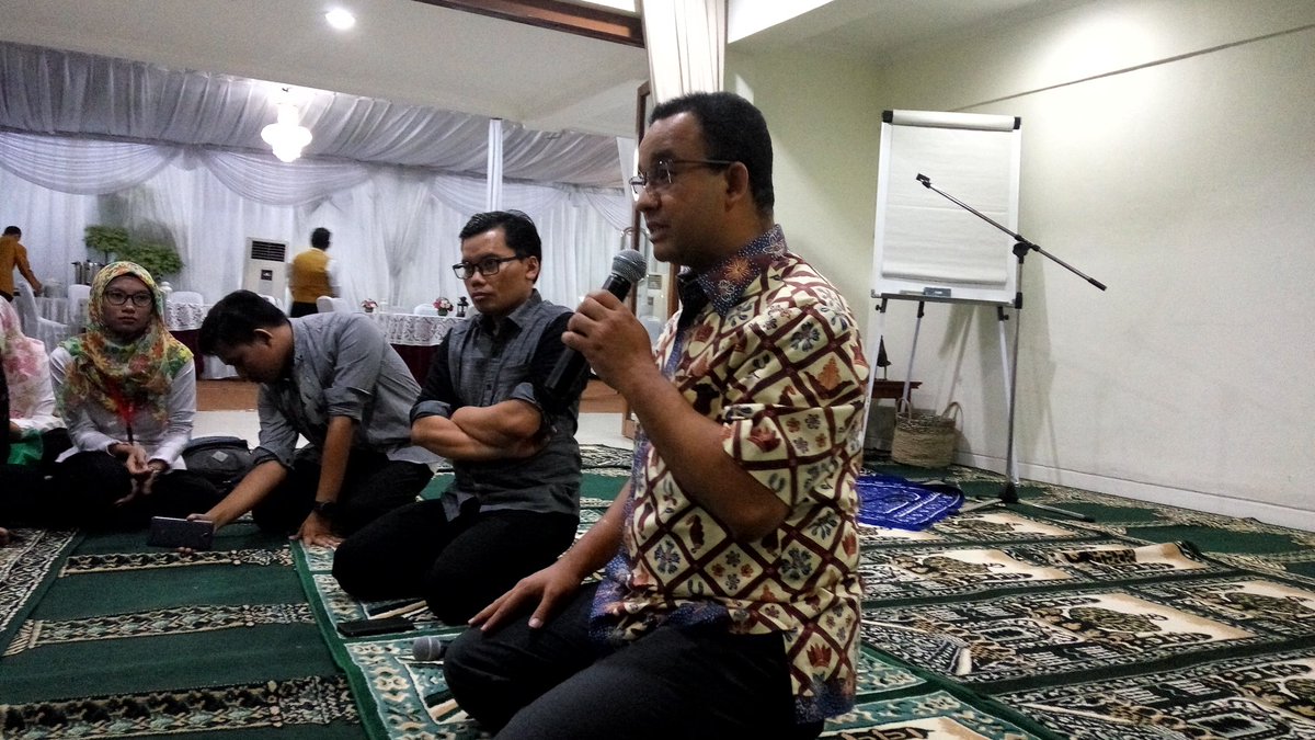 <a href="/Kemdikbud_RI/">kemdikbud go id</a> Mengapresiasi Peran Relawan <a href="/Hardiknas2016/">Bulan Dikbud</a> dlm Acara Bulan Pendidikan Nasional shar.es/1JJRlV