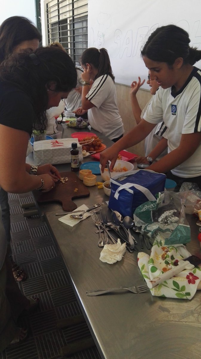 VirginiaMChef4's tweet photo. Gracias por la acogida en el concurso SAFA Chef y suerte en la #GymkanaSAFA2016 @safajerez https://t.co/9VfVZj7TbX